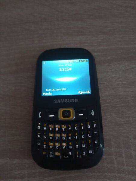 Vand 6. telefoane mobile